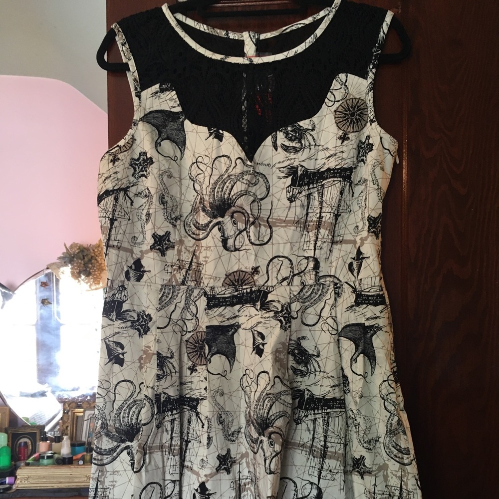 Jawbreaker Kraken dress XL BNWT